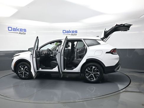 Certified 2024 Kia Sportage EX image 56