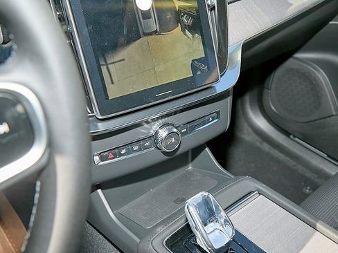 New 2026 Volvo XC90 B6 Ultra w/ Protection Package image 15