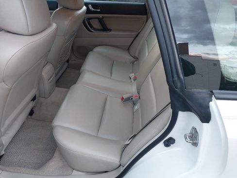 Used 2007 Subaru Outback 2.5i Limited image 18