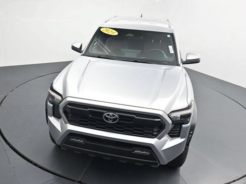 Used 2024 Toyota Tacoma TRD Off-Road AWD/4WD image 25