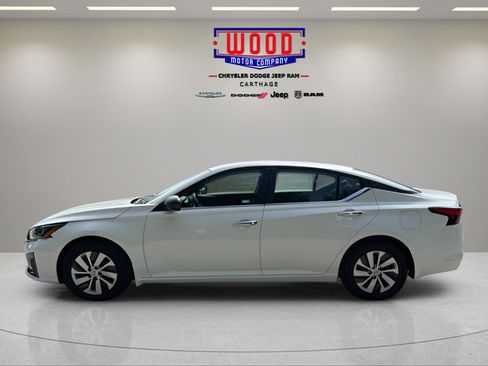 Used 2025 Nissan Altima 2.5 S FWD image 5