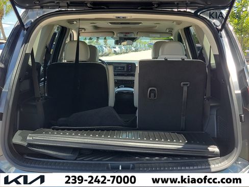 Certified 2024 Kia Telluride S w/ S Sunroof Package FWD image 10
