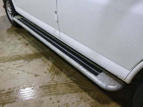 Certified 2024 GMC Savana 2500 w/ Driver Convenience Package image 6