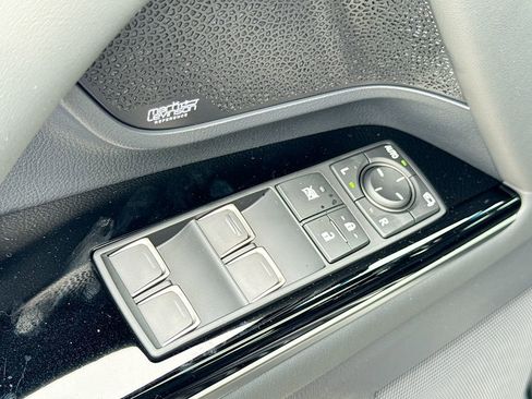 New 2026 Lexus LX 600 4WD w/ Premium Package image 14