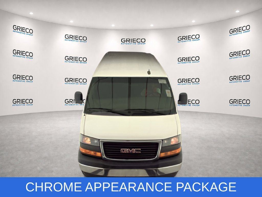 Used 2023 GMC Savana 3500 LS w/ Chrome Appearance Package RWD image 2
