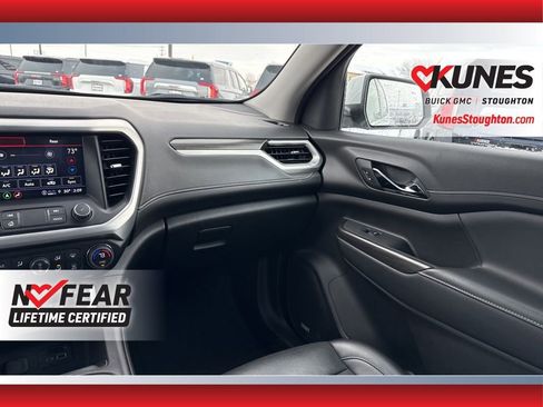 Used 2023 GMC Acadia SLT image 44