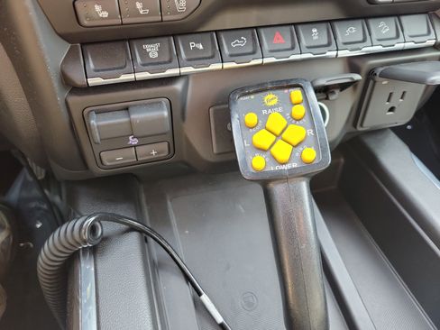 Used 2022 Chevrolet Silverado 3500 LTZ w/ LTZ Convenience Package AWD/4WD image 30