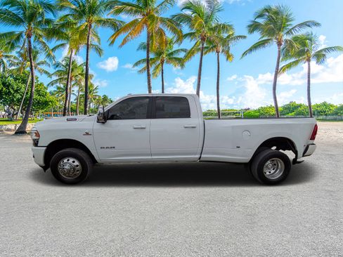 Used 2024 RAM 3500 Laramie w/ Towing Technology Group image 6