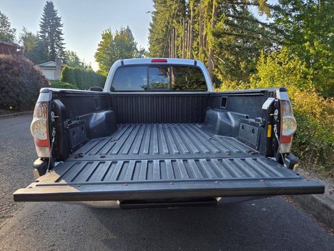 Used 2011 Toyota Tacoma 2WD Access Cab w/ SR5 Pkg #2 image 10
