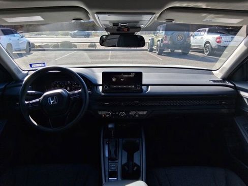 Used 2025 Honda Accord SE image 14