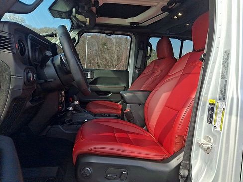 Used 2024 Jeep Wrangler Unlimited Rubicon 392 AWD/4WD image 13