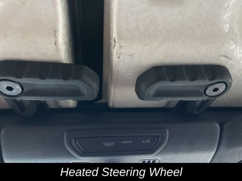 Used 2021 Jeep Gladiator Willys image 32