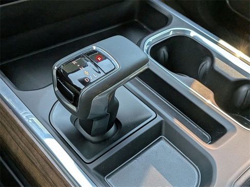 Used 2025 Chevrolet Silverado 1500 High Country w/ High Country Premium Package image 28