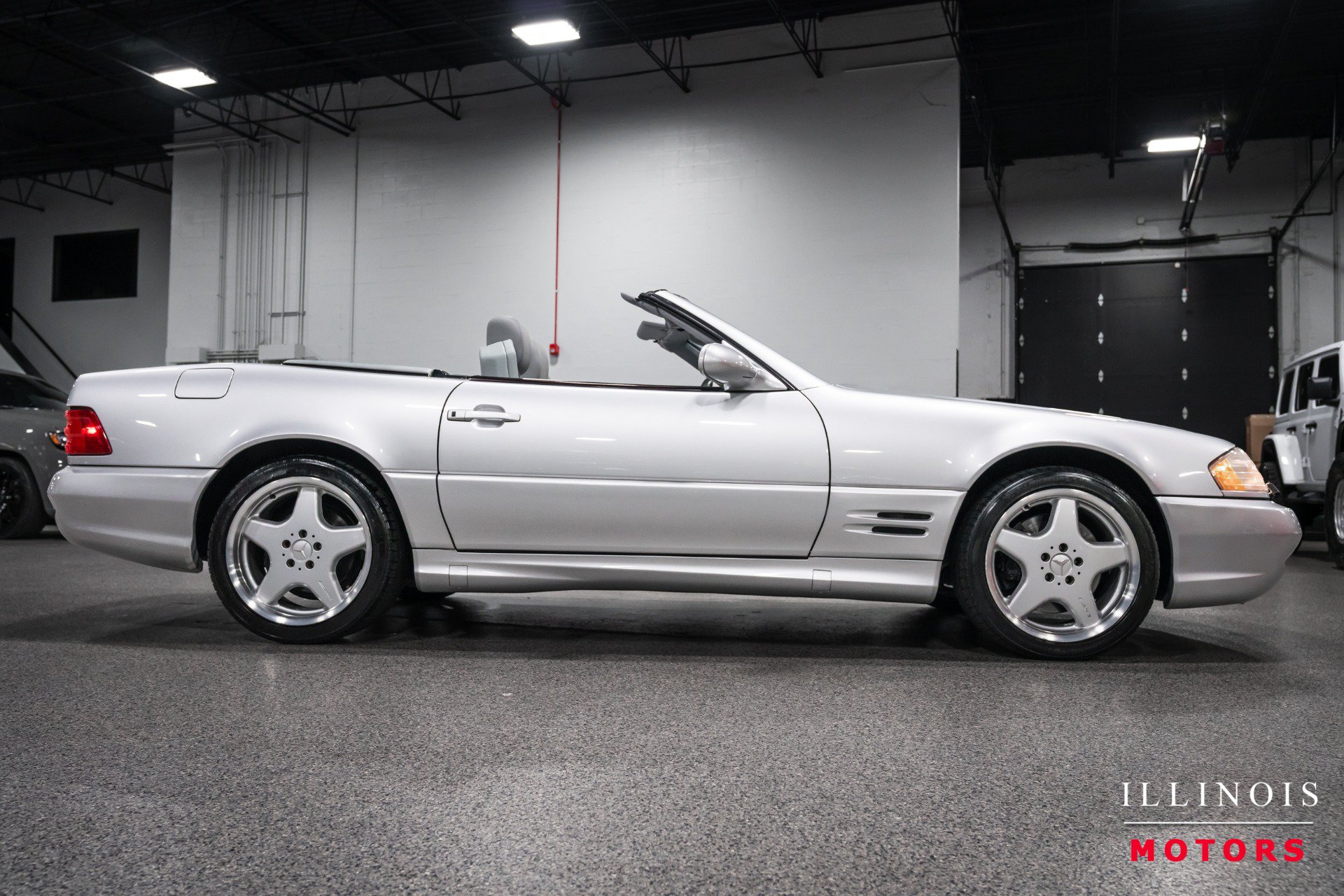 Used 2002 Mercedes-Benz SL 500 image 6