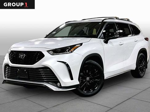 Used 2023 Toyota Highlander XSE AWD/4WD image 1