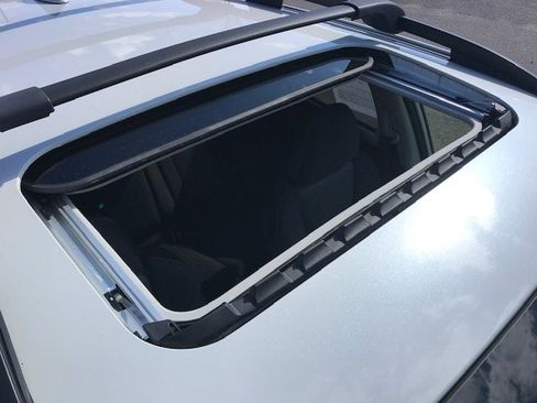 Certified 2023 Subaru Crosstrek 2.0i Premium image 9