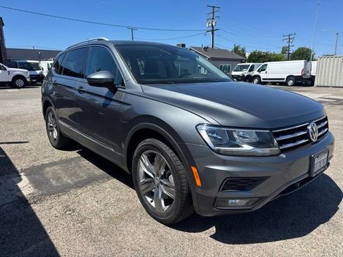 Used 2021 Volkswagen Tiguan SEL AWD/4WD image 3