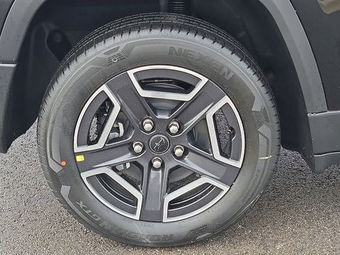 New 2026 Jeep Cherokee Limited image 7