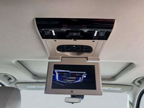 Used 2020 Cadillac Escalade Premium Luxury AWD/4WD image 50