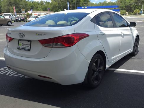 Used 2013 Hyundai Elantra GLS w/ Preferred Pkg FWD image 5