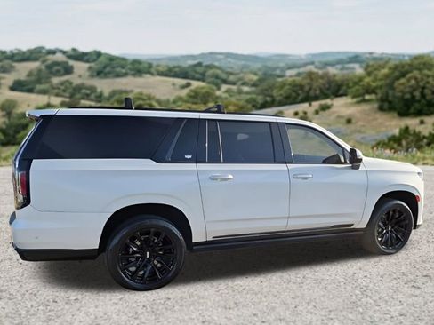 Certified 2023 Cadillac Escalade ESV Sport Platinum w/ LPO, ONYX Package AWD/4WD image 10