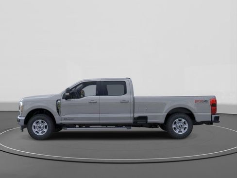 New 2026 Ford F250 XLT w/ XLT Premium Package AWD/4WD image 3