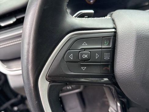 Used 2022 Jeep Grand Cherokee Altitude image 23