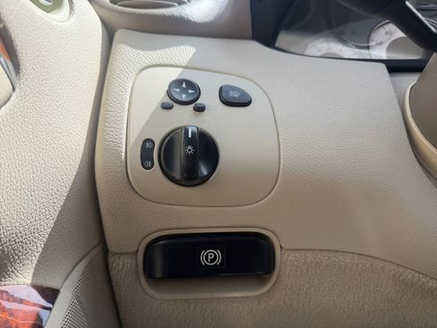 Used 2006 Mercedes-Benz CLK 500 Cabriolet image 21
