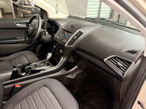 Used 2017 Ford Edge SE AWD/4WD image 26