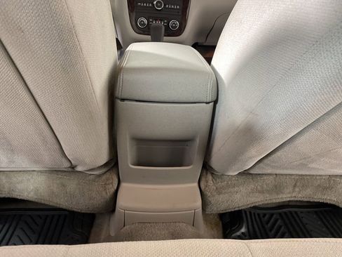 Used 2015 Chevrolet Impala LT w/ LT Sunroof Package image 19