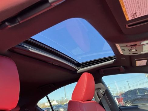 Used 2022 Lexus IS 350 F Sport image 14