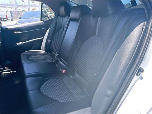 Used 2021 Toyota Camry SE w/ Carpet Mat Package (TMS) FWD image 27