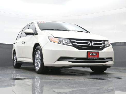 Used 2016 Honda Odyssey SE image 28