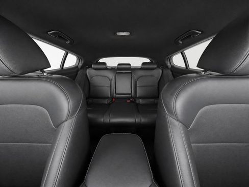 Certified 2022 Kia Stinger GT-Line w/ Sun & Sound Package AWD/4WD image 32