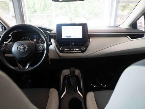 Used 2024 Toyota Corolla LE FWD image 20