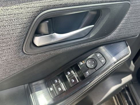 Used 2021 Nissan Rogue SV AWD/4WD image 9
