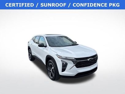 Certified 2025 Chevrolet Trax RS w/ Sunroof Package