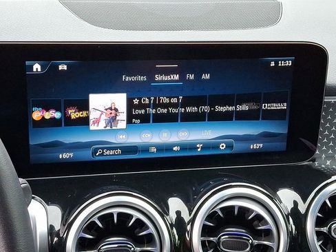 Used 2024 Mercedes-Benz GLB 250 4MATIC image 19