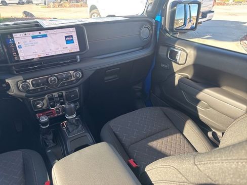 New 2026 Jeep Gladiator Mojave image 17