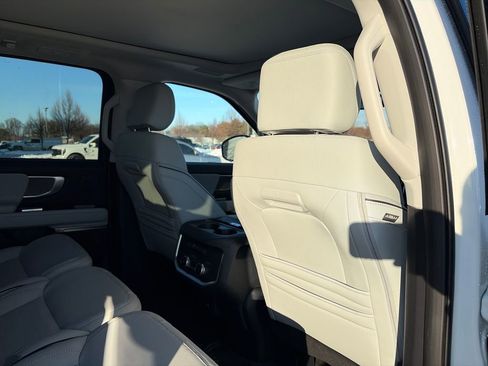 Used 2025 Ford Expedition Max Platinum w/ Platinum Ultimate Package image 39