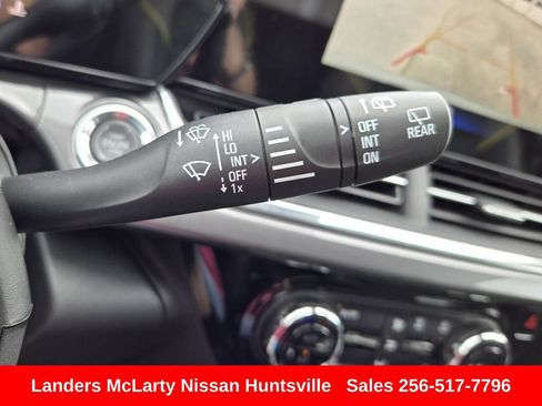 Used 2026 Chevrolet Trax ACTIV w/ Driver Confidence Package FWD image 22