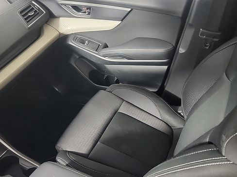 Used 2020 Subaru Ascent Premium w/ Convenience Package image 23