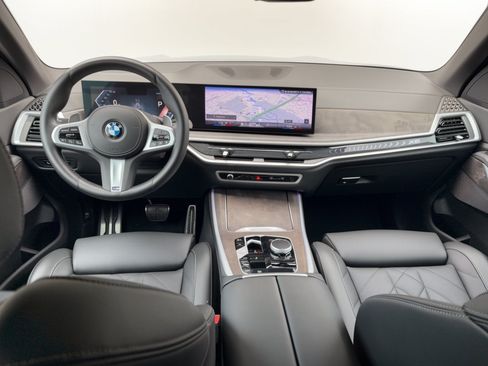 Used 2024 BMW X5 sDrive40i w/ M Sport Package RWD image 17