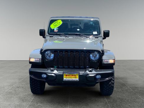 Used 2022 Jeep Gladiator Sport AWD/4WD image 8