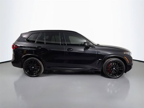 New 2026 BMW X5 xDrive40i w/ M Sport Package AWD/4WD image 8