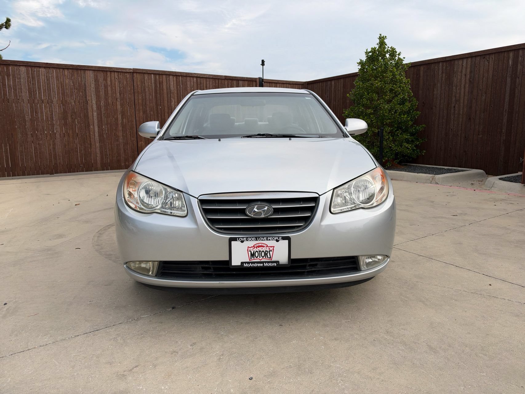 Used 2009 Hyundai Elantra GLS FWD image 1