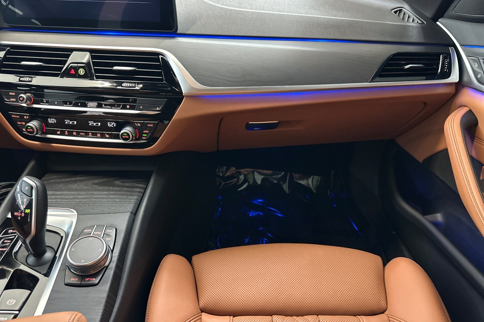 Certified 2023 BMW 530i w/ Convenience Package RWD image 32