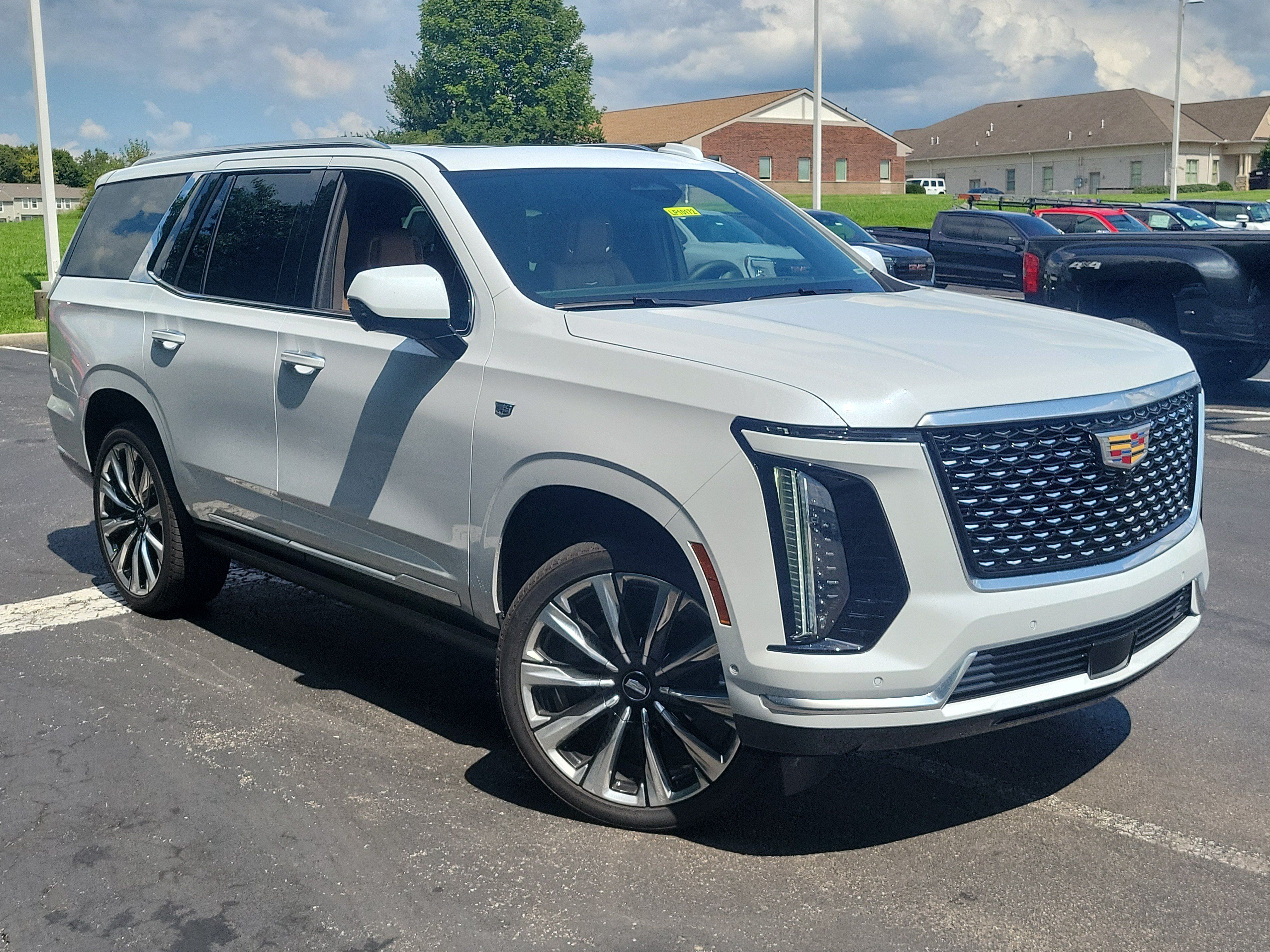 Used 2026 Cadillac Escalade Luxury w/ Touring Package AWD/4WD image 34