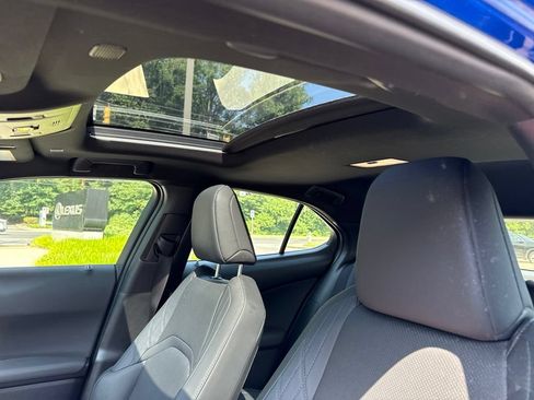Used 2024 Lexus UX 250h F Sport AWD/4WD image 12