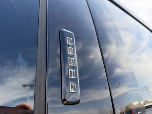 Used 2018 Ford F150 King Ranch AWD/4WD image 11